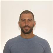 Profesor, Graduado en Bellas Artes por la UCM, y Grado en Arquitectura hasta 4º. Clases online y presenciales de Dibujo Técnico.